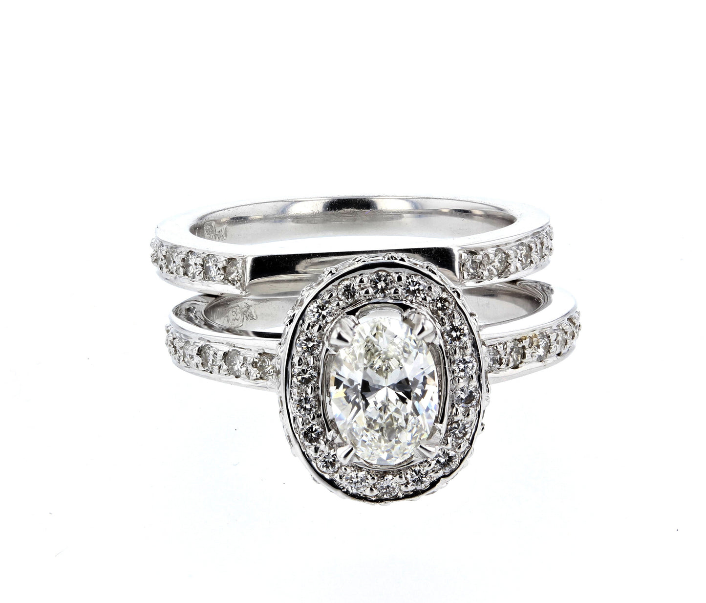 18KT White Gold Diamond Engagement Ring Set